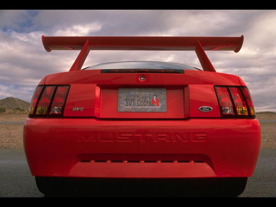  Ford Mustang SVT Cobra R 2000 года  (фото 76 из 128)